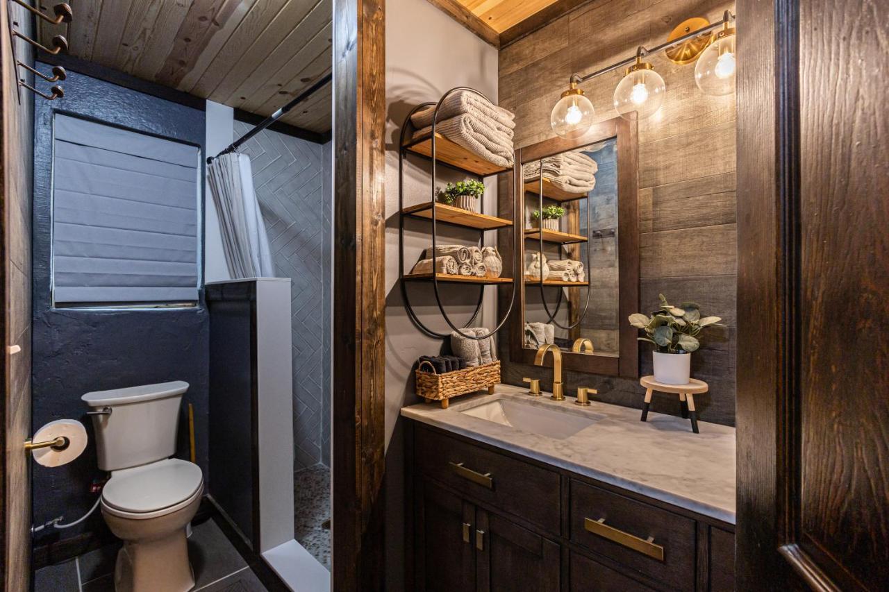 Fun Cabin With Hot Tub, Pool Table & Fire Pit - Big Blue Bryson City Exterior foto