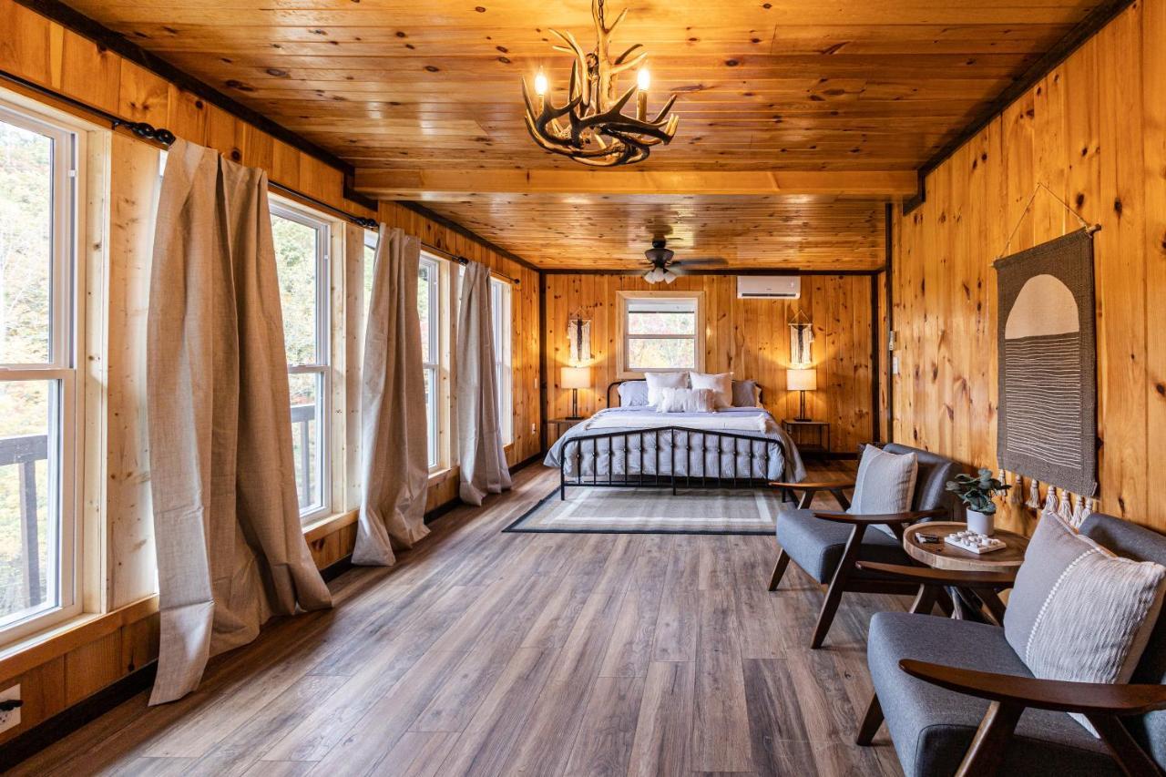 Fun Cabin With Hot Tub, Pool Table & Fire Pit - Big Blue Bryson City Exterior foto